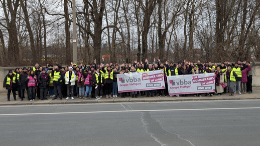 Gruppenfoto der Streikteilnehmenden aus Stuttgart
