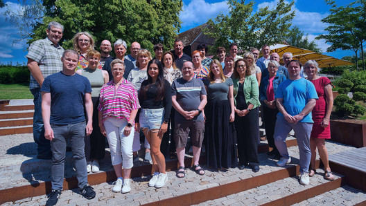 Landesgewerkschaftstag Sachsen 2025 - Gruppenbild aller Teilnehmer